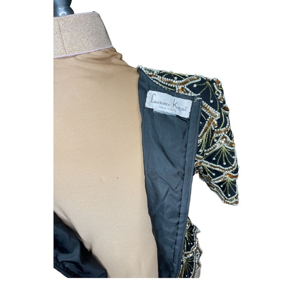 VINTAGE Designer LAWRENCE KAZAR
New York BEADED & SEQUINED TOP
Size Small Clean - Picture 4 of 8